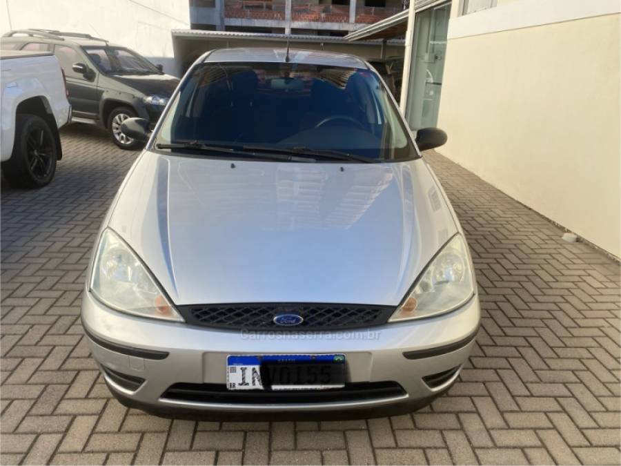 FORD - FOCUS - 2008/2008 - Prata - R$ 25.900,00