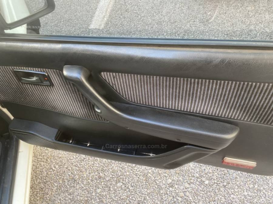 CHEVROLET - KADETT - 1989/1989 - Branca - R$ 9.900,00