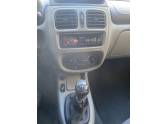 RENAULT - CLIO - 2004/2004 - Prata - R$ 19.900,00