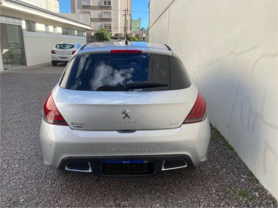 PEUGEOT - 308 - 2015/2016 - Prata - R$ 54.900,00