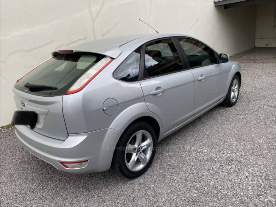 FORD - FOCUS - 2011/2011 - Prata - R$ 41.900,00