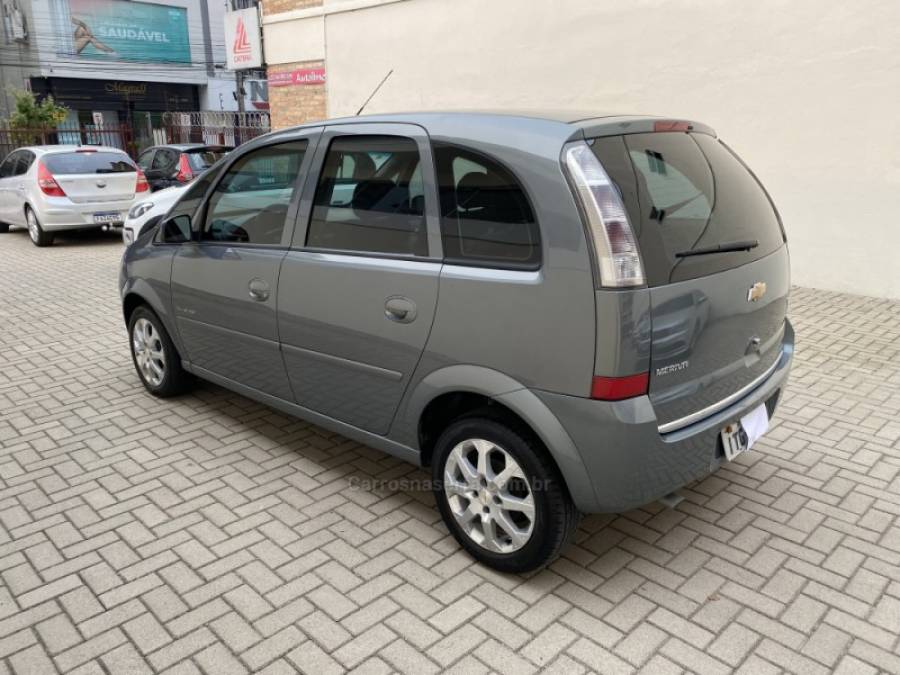 CHEVROLET - MERIVA - 2012/2012 - Cinza - R$ 31.900,00