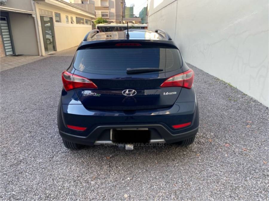 HYUNDAI - HB20X - 2013/2014 - Azul - R$ 51.900,00