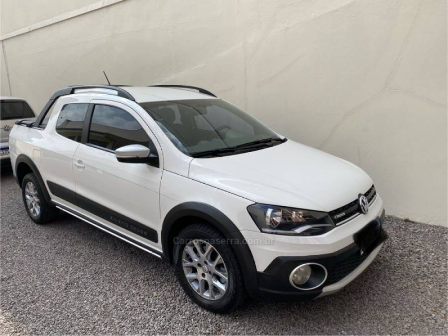 VOLKSWAGEN - SAVEIRO - 2014/2015 - Branca - R$ 74.900,00