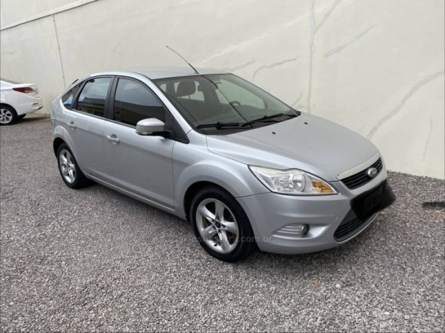 FORD - FOCUS - 2011/2011 - Prata - R$ 41.900,00