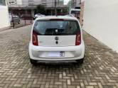 VOLKSWAGEN - UP - 2015/2016 - Branca - R$ 51.900,00