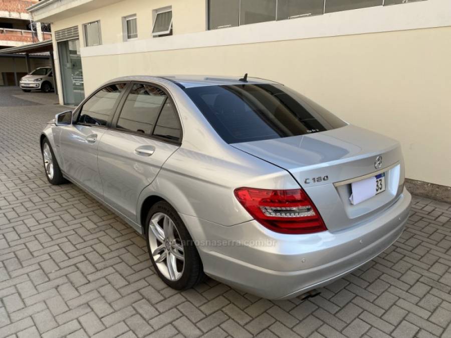 MERCEDES-BENZ - C 180 - 2011/2012 - Prata - R$ 72.900,00