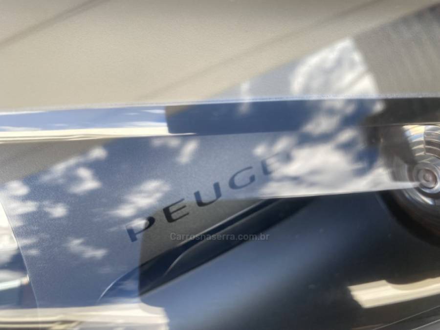 PEUGEOT - 308 - 2015/2016 - Prata - R$ 54.900,00