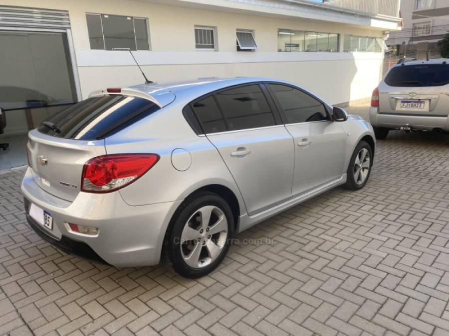 CHEVROLET - CRUZE - 2013/2013 - Prata - R$ 61.900,00