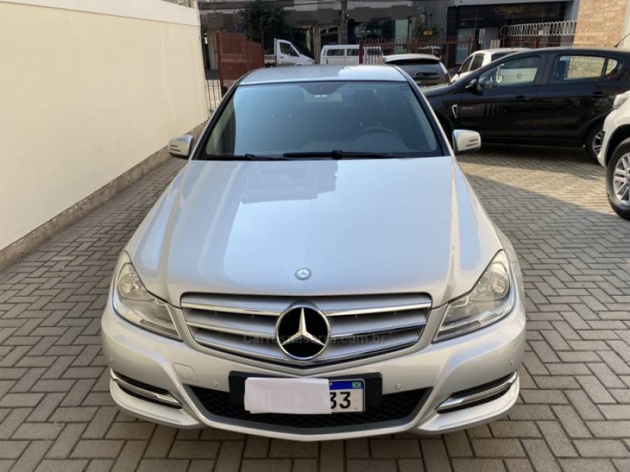 MERCEDES-BENZ - C 180 - 2011/2012 - Prata - R$ 72.900,00