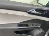 VOLKSWAGEN - TAOS - 2022/2022 - Prata - R$ 129.900,00