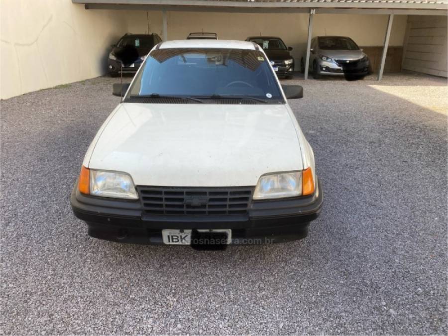 CHEVROLET - KADETT - 1989/1989 - Branca - R$ 9.900,00