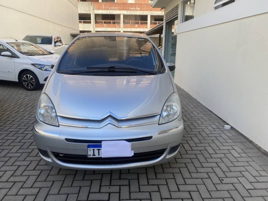 CITROËN - XSARA PICASSO - 2011/2012 - Prata - R$ 23.900,00